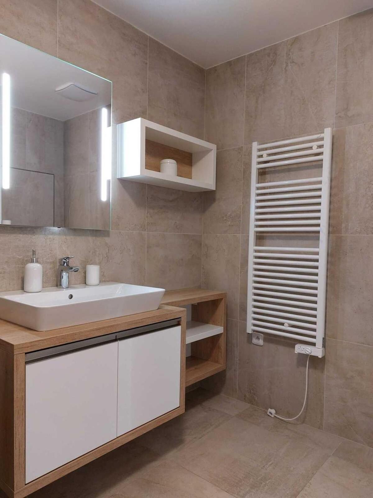 Apartmán NETA Velké Karlovice, Polanský Dvůr Exterior foto